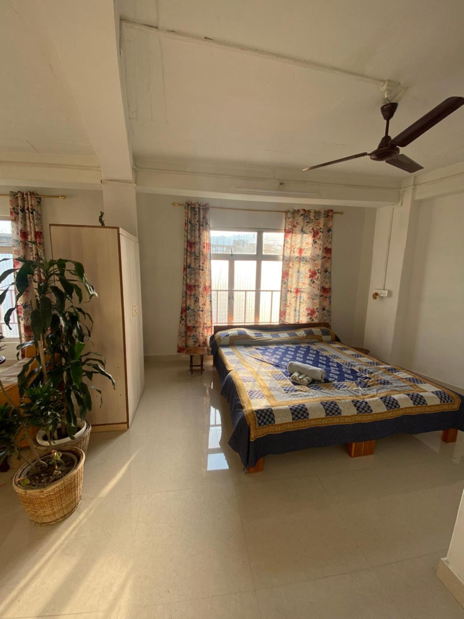Aizawl Homestay Екстериор снимка